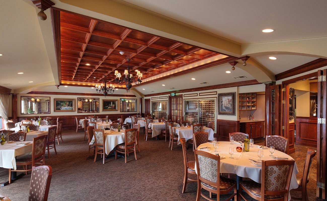 Commercial carpet installed by Floor Concepts at La Casa Pasta restaurant